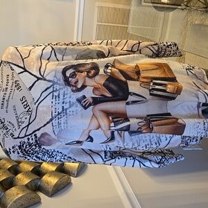 White Sweater Leopard Shopper Fashionista Embellished Cuff  New 33% Viscose